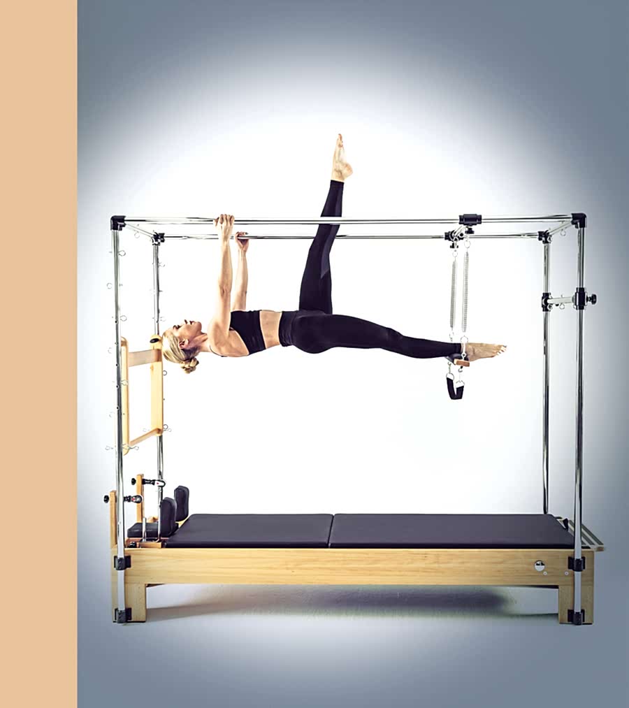 Chair;’Chair’ diğer adı ile ‘Combo Chair’ayrı ayrı çalışabilen pedalları sayesinde ‘pilates eğitmenlerine’ ‘reformer pilates haraketlerine’ ek olarak farklı eğzersiz seçenekleri sunar